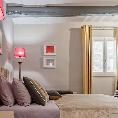 Appartement Old Town Retaining Historic Charm *